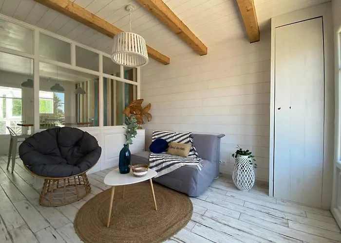 Maison De Avec Spa/jacuzzi A 250 M De La Casa de Férias