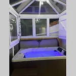 Maison De Avec Spa/jacuzzi A 250 M De La Дом отдыха Ла-Транш-сюр-Мер