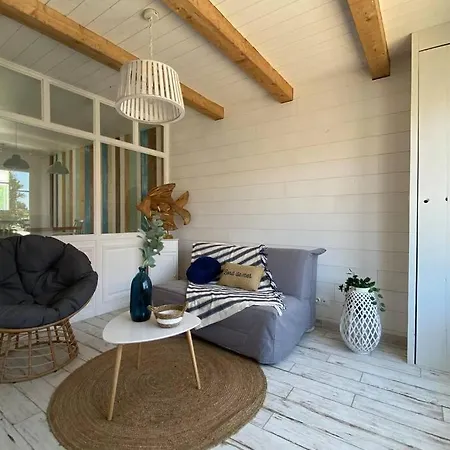 Maison De Avec Spa/jacuzzi A 250 M De La Prázdninový dům